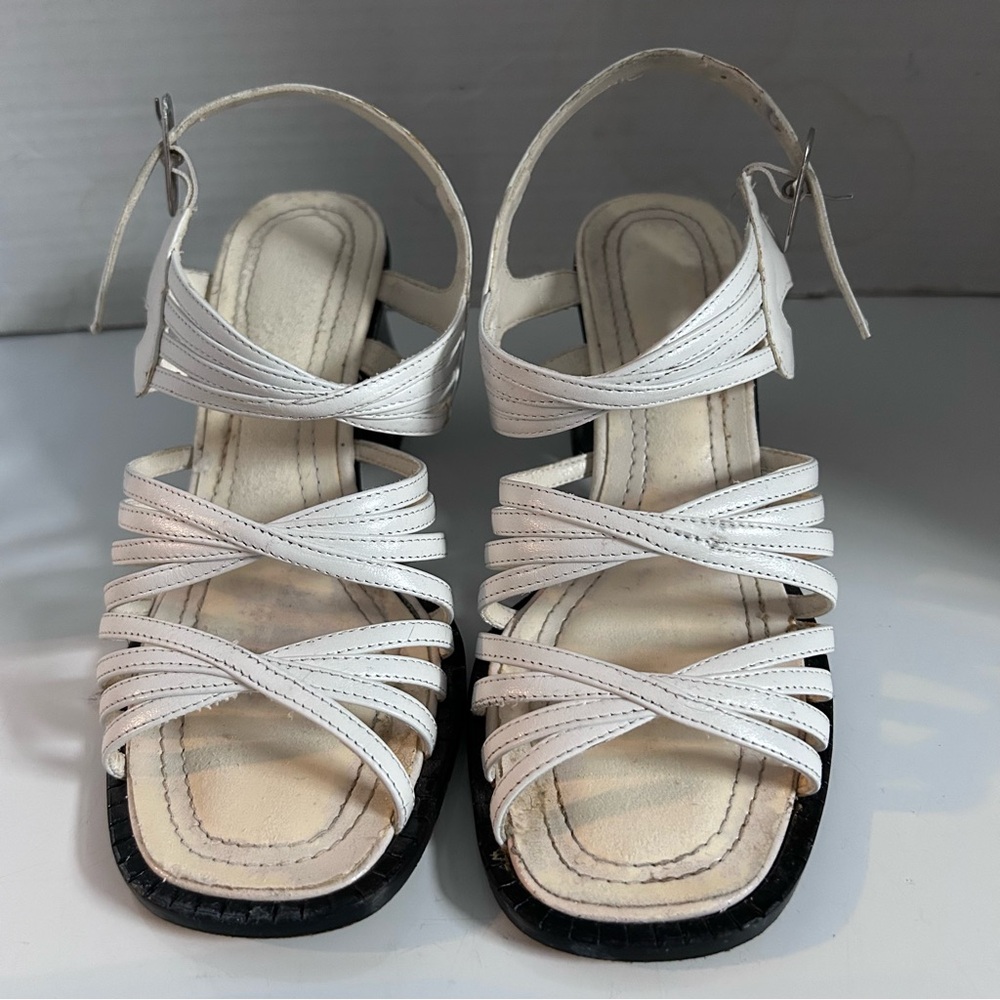 Elegant White Strappy heeled Sandals size 35